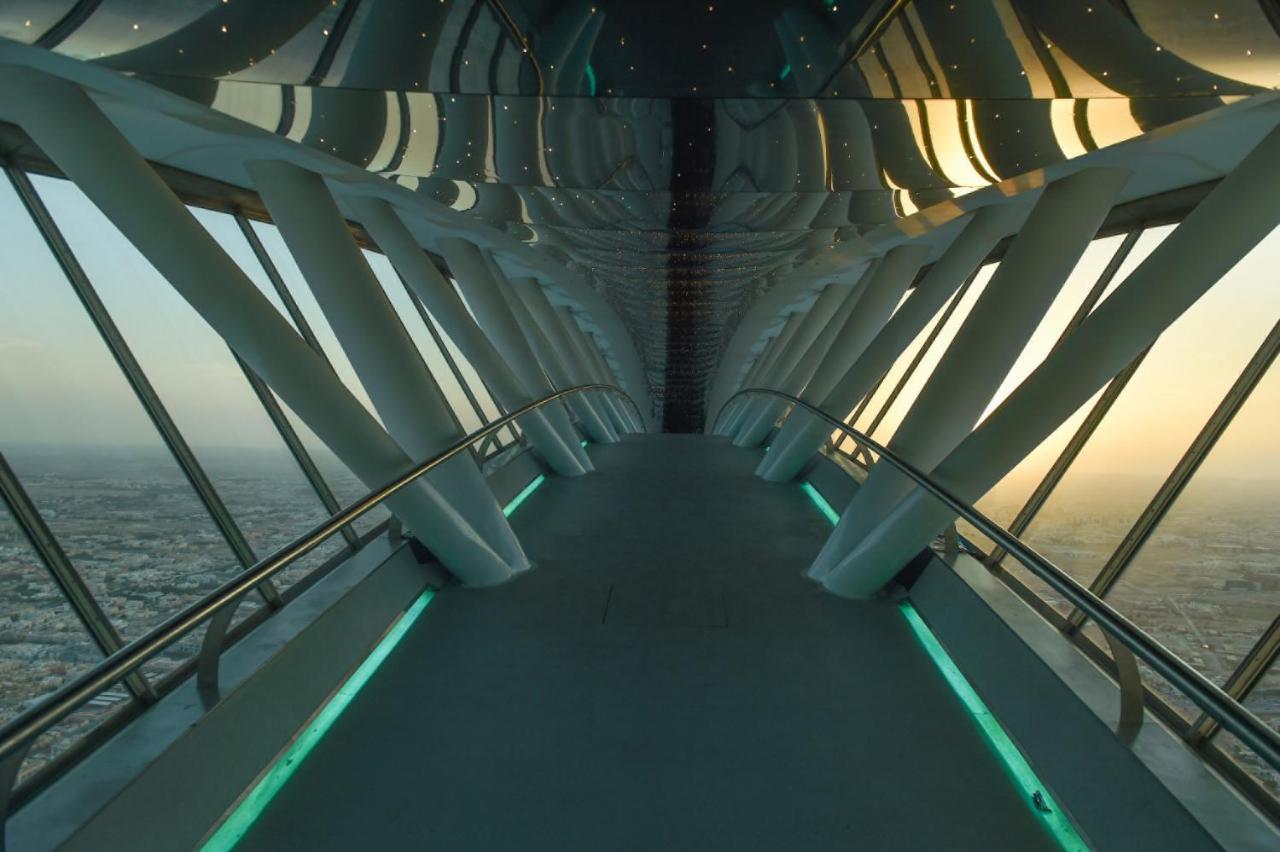 Four Seasons Hotel Ar Riyad Esterno foto The Skywalk