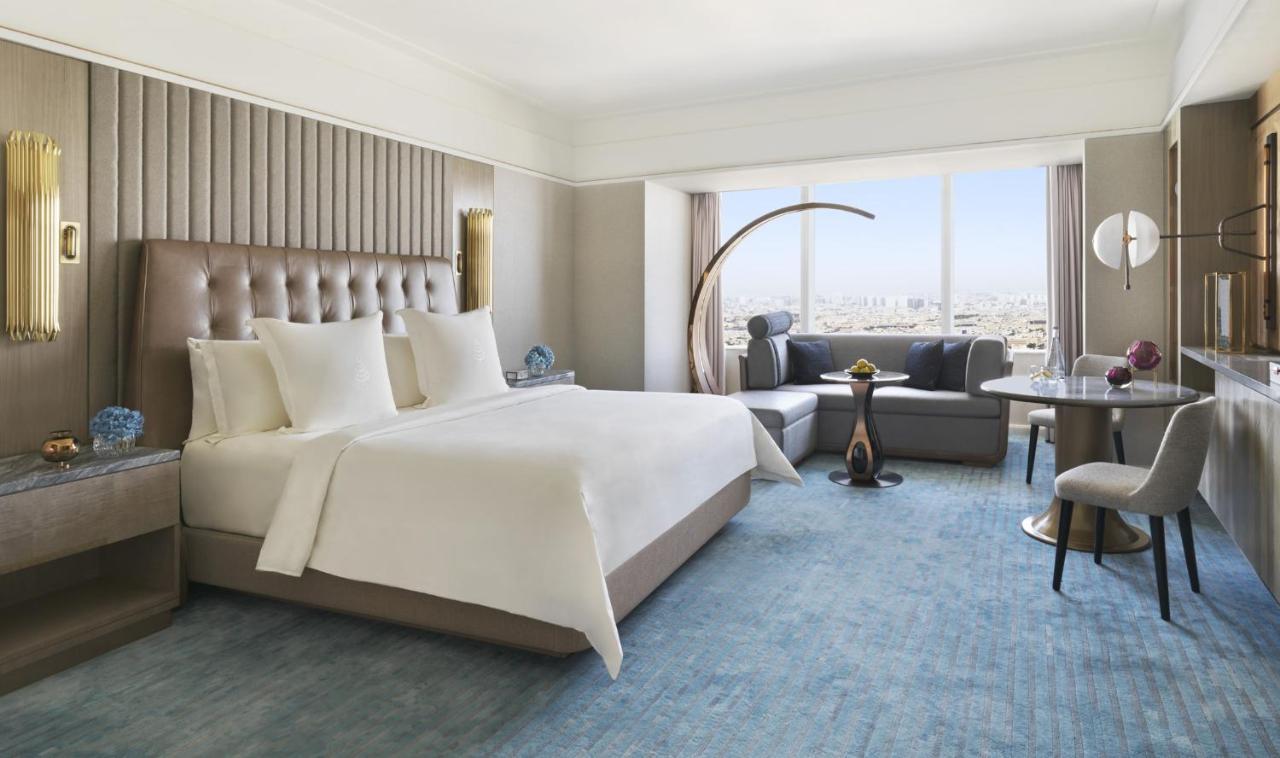Four Seasons Hotel Ar Riyad Esterno foto Deluxe King